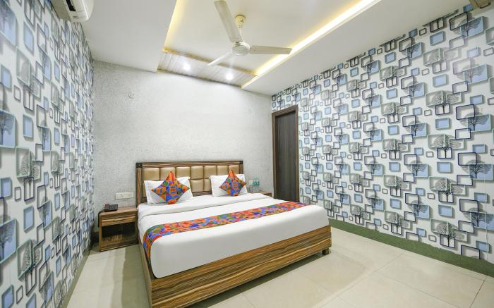 FabHotel Ess Pee Grand