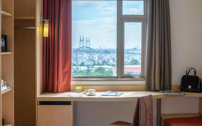 Ibis Saigon South Hotel