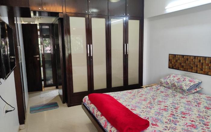 Lovely private furnished room in beautiful flat.