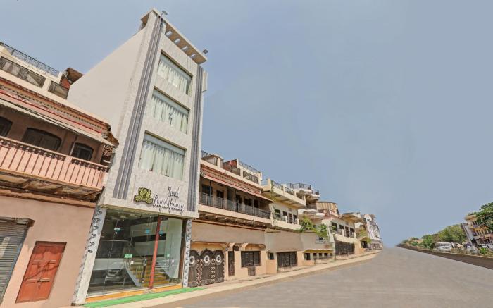 Itsy Hotels Royal Galaxy - 3 Km From Sangam