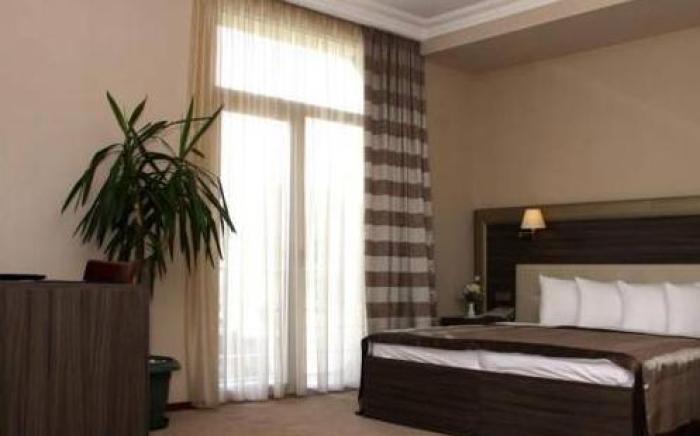 Cruise Hotel