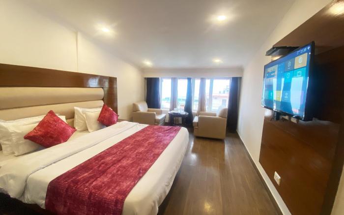 Hotel Royal Classic @ Mall Road Mussoorie
