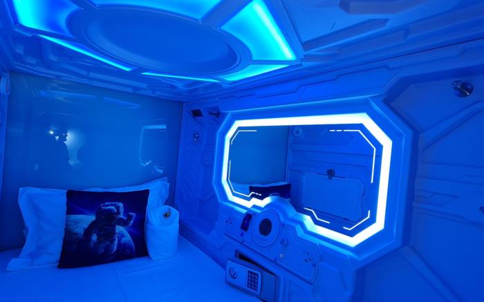 GALAXY PODS CAPSULE HOTEL BOAT QUAY