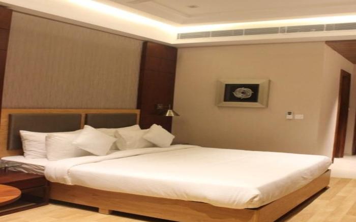 HOTEL UTSAV GRAND BANQUETS & RESORT