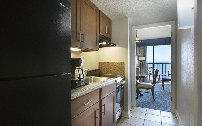 Sea Crest Oceanfront Resort