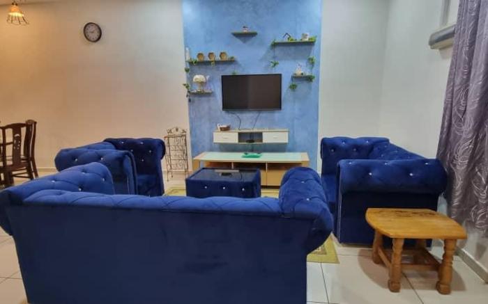 Flora Homestay Jenjarom