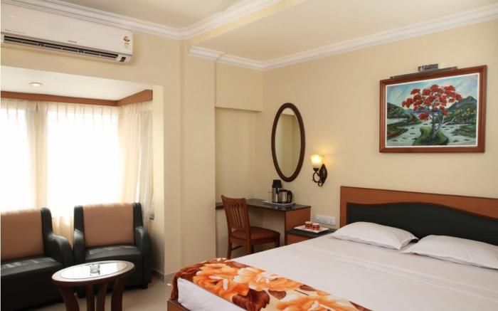 Nahar Manchester Inn
