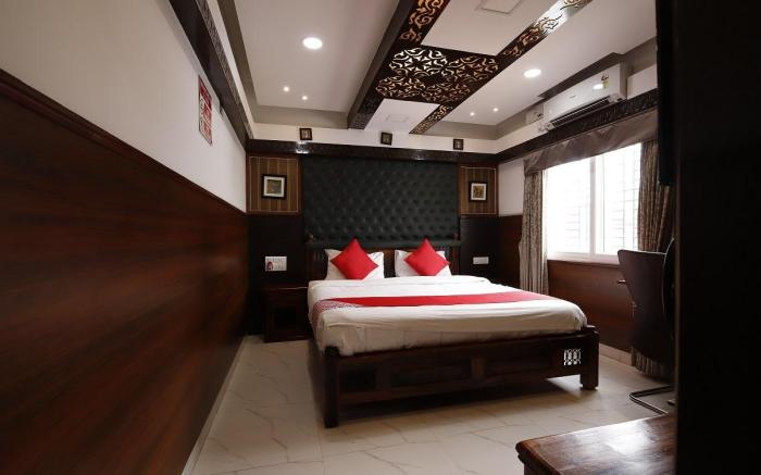 Dvaraka Inn