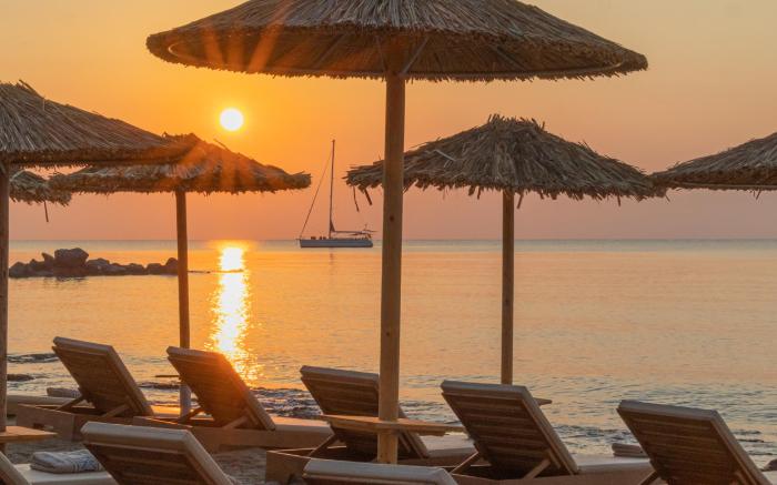 Cabana Blu Hotel & Suites