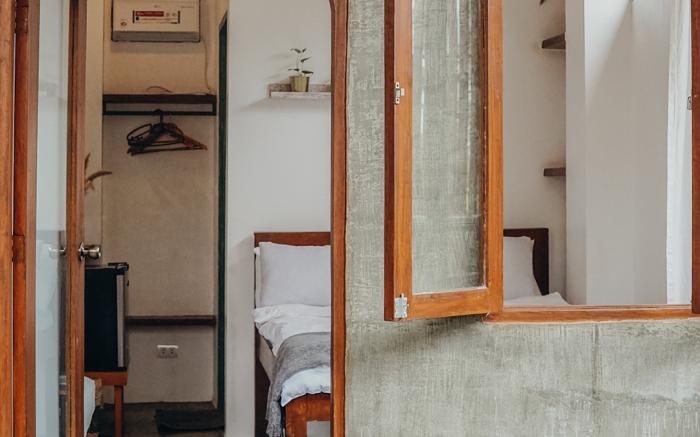 Room for 2— WILDE ROOM of Bards Nest 