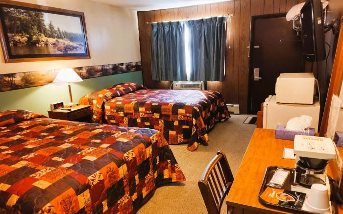 Love Hotels Voyageur by OYO at International Falls MN