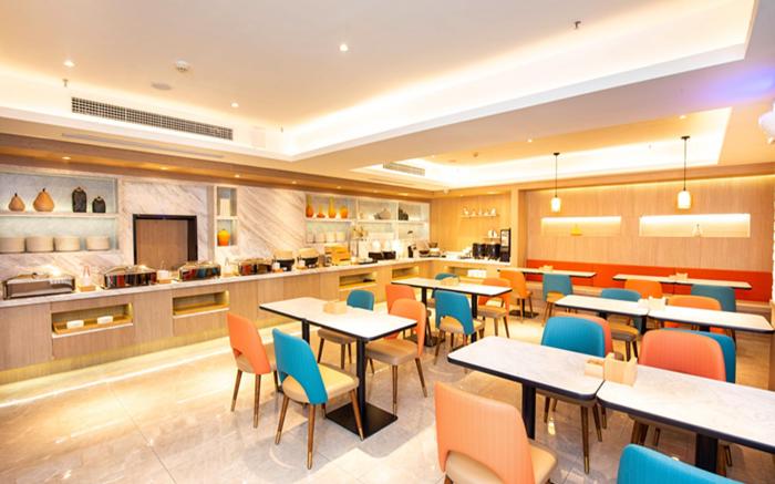 Hanting Hotel Changchun Gongnong Square Metro Station