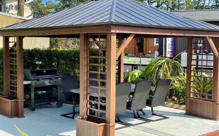 Yumigahama Beach House & BBQ! 1 minute walk to Yumigahama Beach! Entire villa for rent!