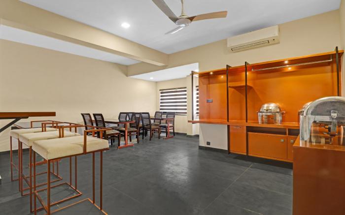 Treebo Grand Vistara Airport Suites