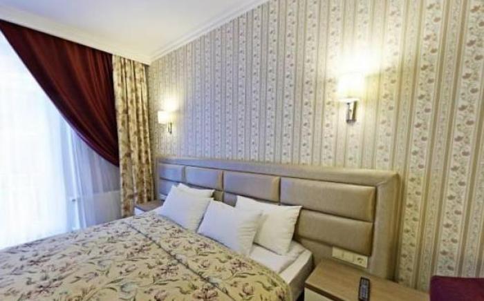 Flowers Hotel