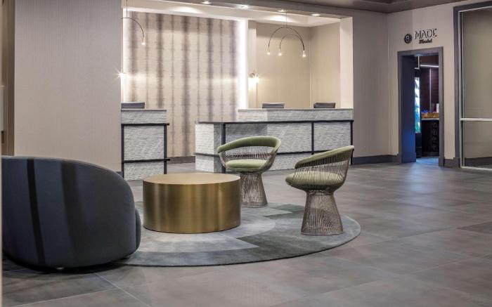 DoubleTree by Hilton Boston Logan Airport Chelsea