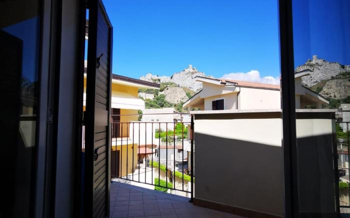 CASA VIA ALVARO