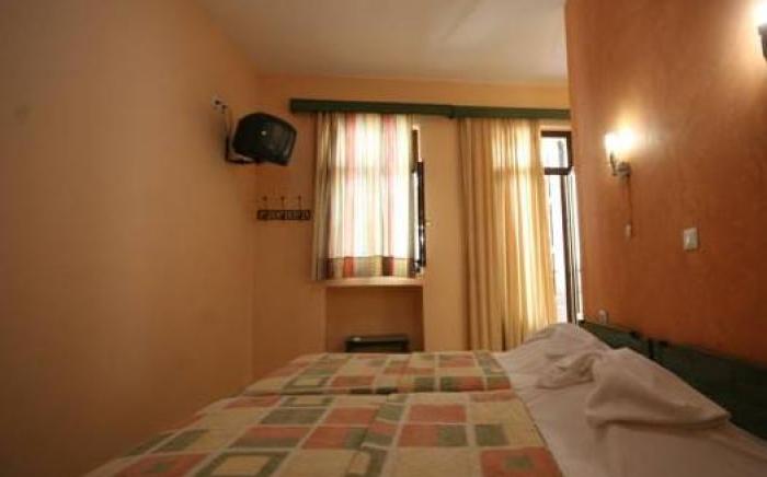Morfeas Hotel