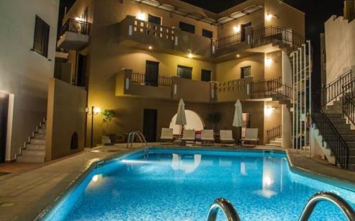 Nami Hotel & Suites
