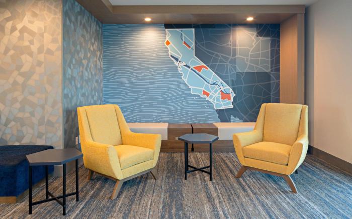 Holiday Inn Express And Suites Hollister By IHG