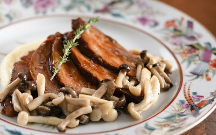 Querencia de Sevilla, Autograph Collection