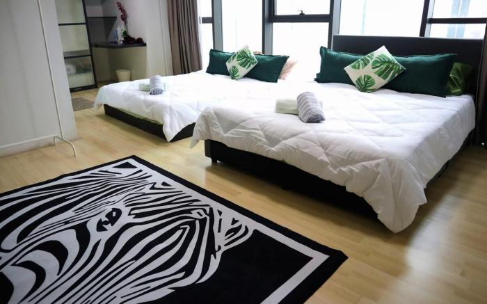 Jungle Loft for 6-7pax,5mins to IKEA, Kidzania, 1U