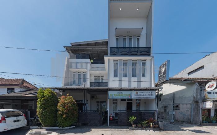 Wisma Brata 2 Mitra RedDoorz