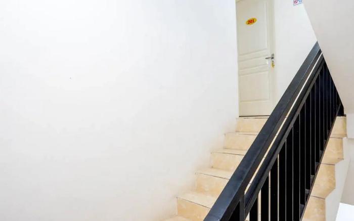 RedDoorz near Mall Ratu Indah 3