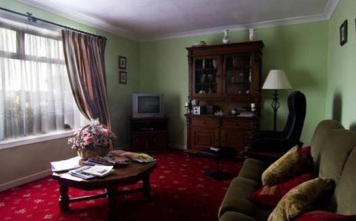 Coral Gables Guesthouse & Campsite