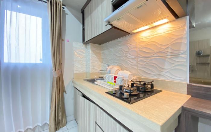 Spacious & Homey 2BR Newton Residence By Travelio