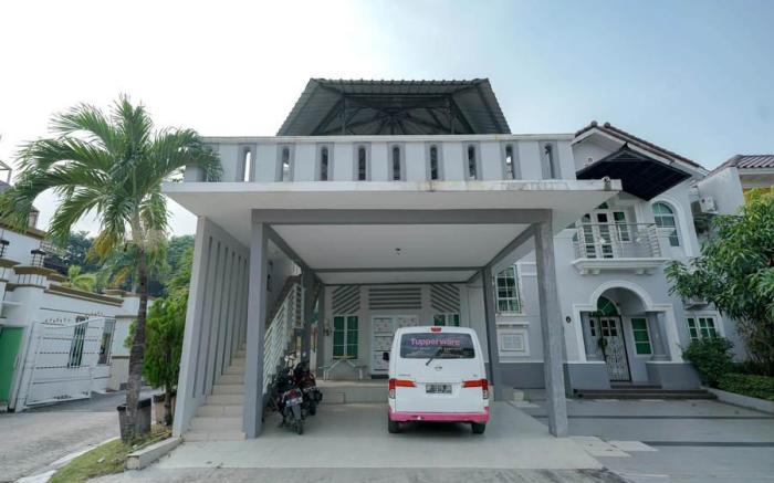 RedDoorz Syariah near RS Awal Bros Batam