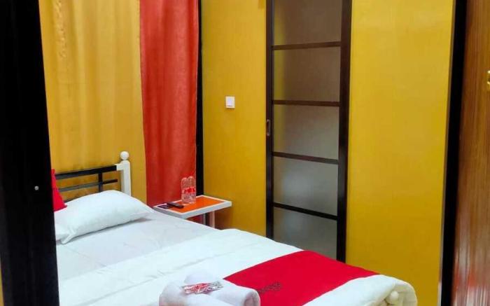 RedDoorz Syariah near Exit Toll Ngemplak Solo