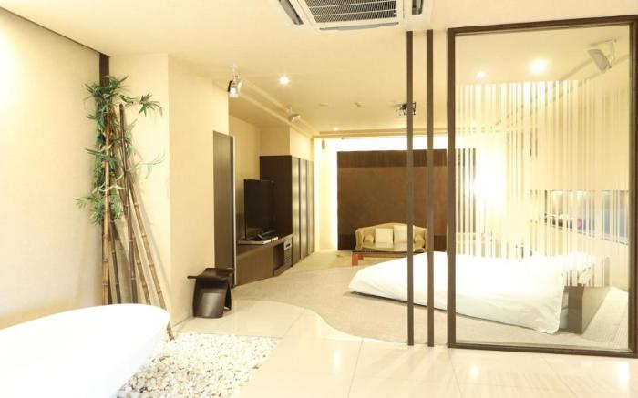 C-HOTEL affetto - Adult Only