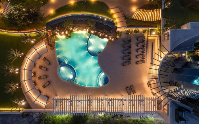 Safi Royal Luxury Metropolitan