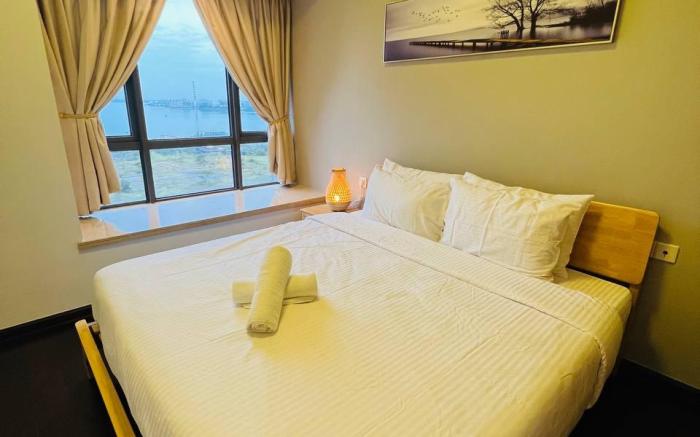 Sea View 1BR unit at R&F Princess by ANJU