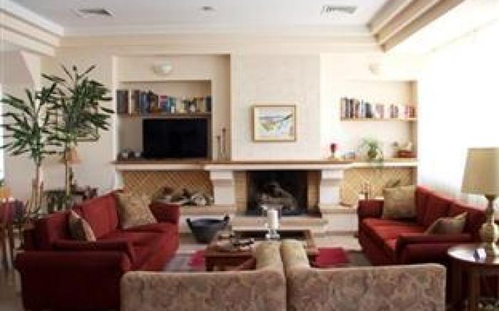Green Hill Hotel