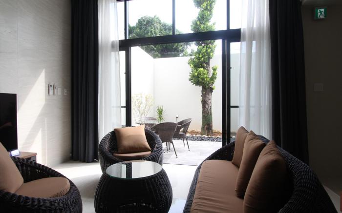 villa LIFE INDAH sumuide