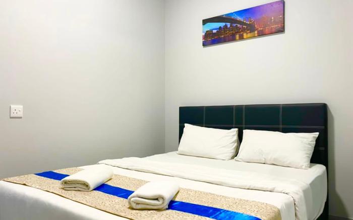 Sunset Seaview Vacation Condos @ Jesselton Quay