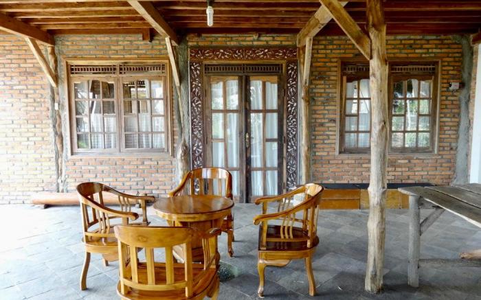 Villa Kayu 9 Pakis