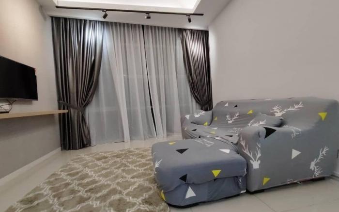Exec 2-bedroom (New World Hotel, Paradigm Mall)