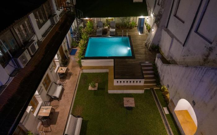 Old Courtyard Hotel