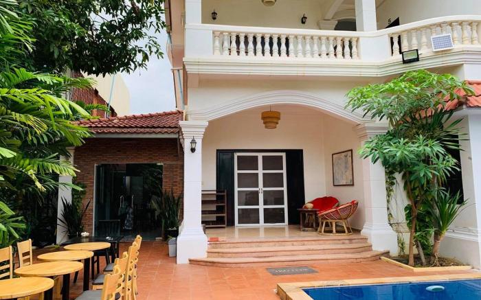 Ravoeun Angkor Boutique