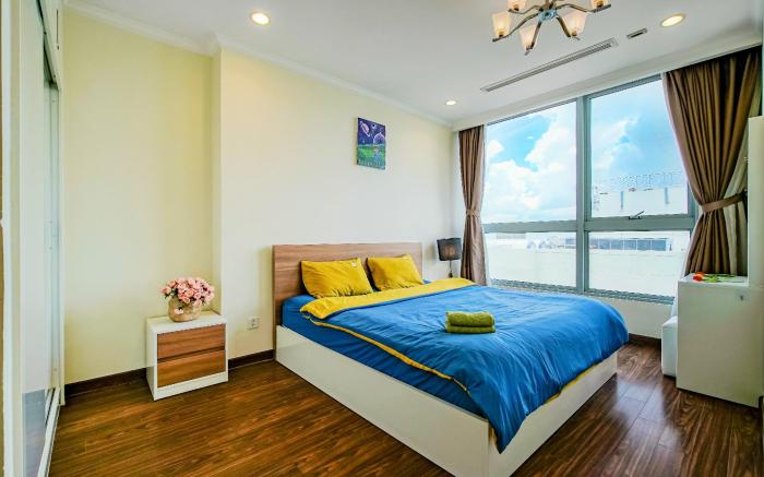 GENEROUS APART ❤ Vinhome Central and CENTRAL spot 