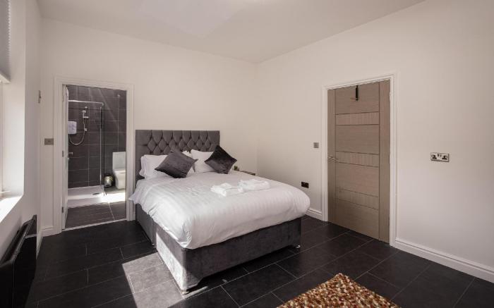 Town View Apartment by Sasco