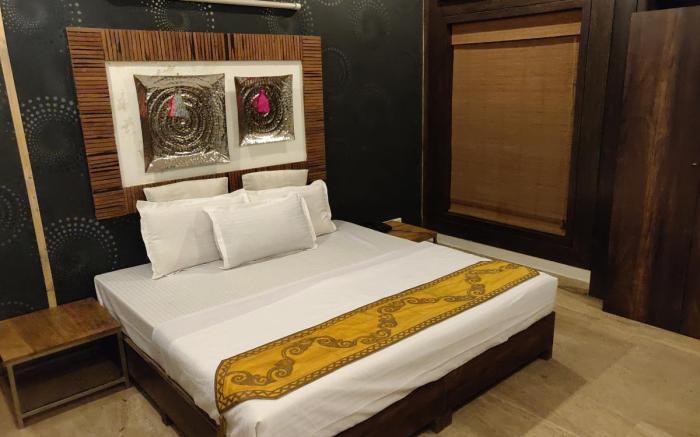 Aakriti Hotels