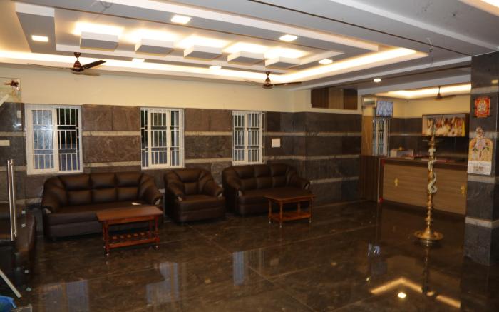 Hotel Santhosh Inn