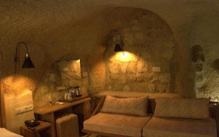 Feris Cave Hotel