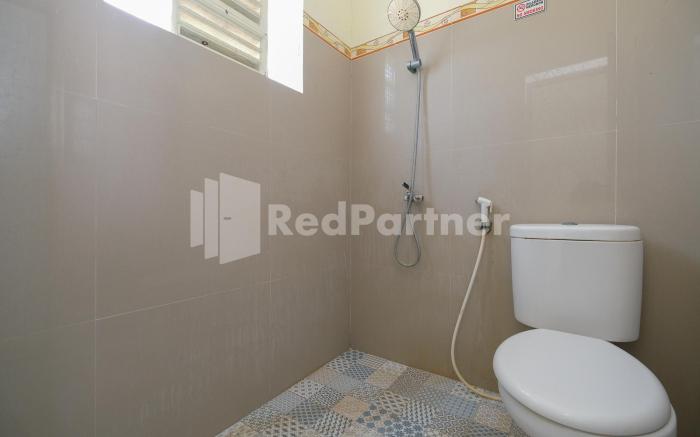 Grand Kencana Guesthouse Syariah near Wisata Bahari Lamongan Mitra RedDoorz