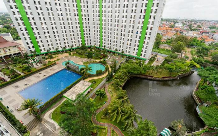 RedLiving Apartemen Green Lake View Ciputat Hanna Property Tower B