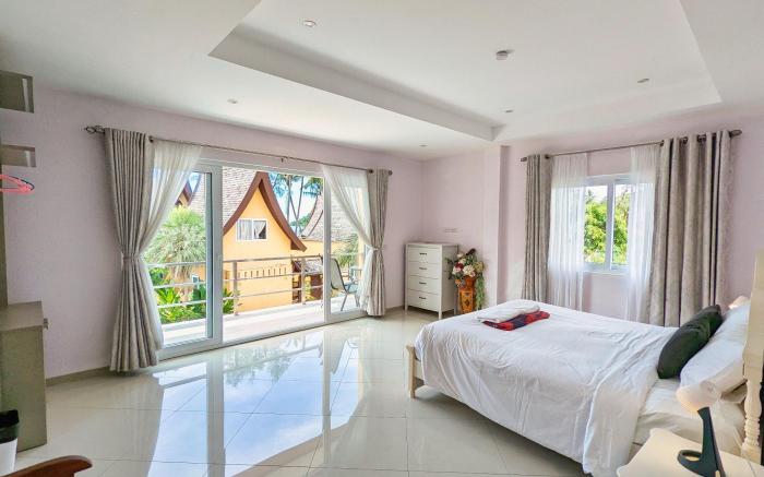 Blue Lion Small Pool Villa - by KohChangVillas
